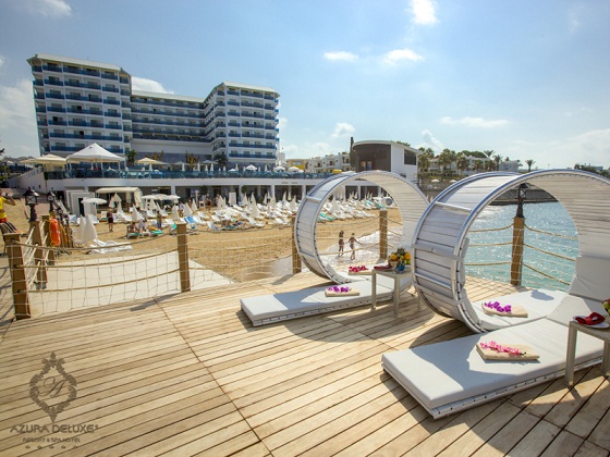 Отель  Azura Deluxe Resort & Spa 5*